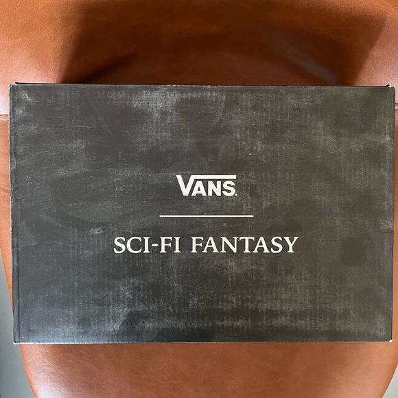 SCI-FI FANTASY VANS SK8 HI BRAND NEW - Picture 4 of 7
